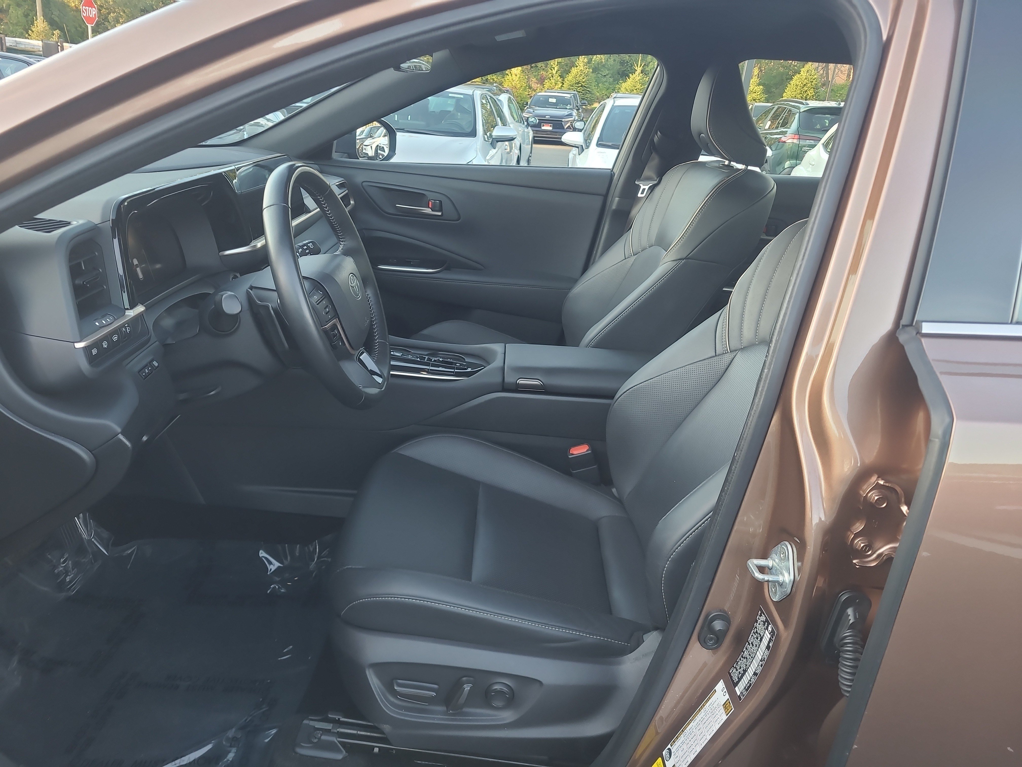 Certified 2025 Toyota Crown Signia AWD/4WD image 16