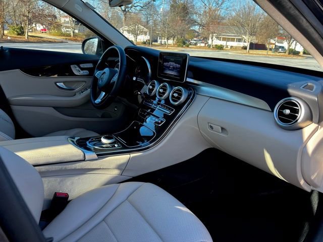 Used 2018 Mercedes-Benz C 300 4MATIC Sedan image 24