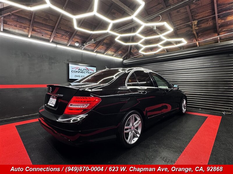 Used 2014 Mercedes-Benz C 250 Sedan image 3