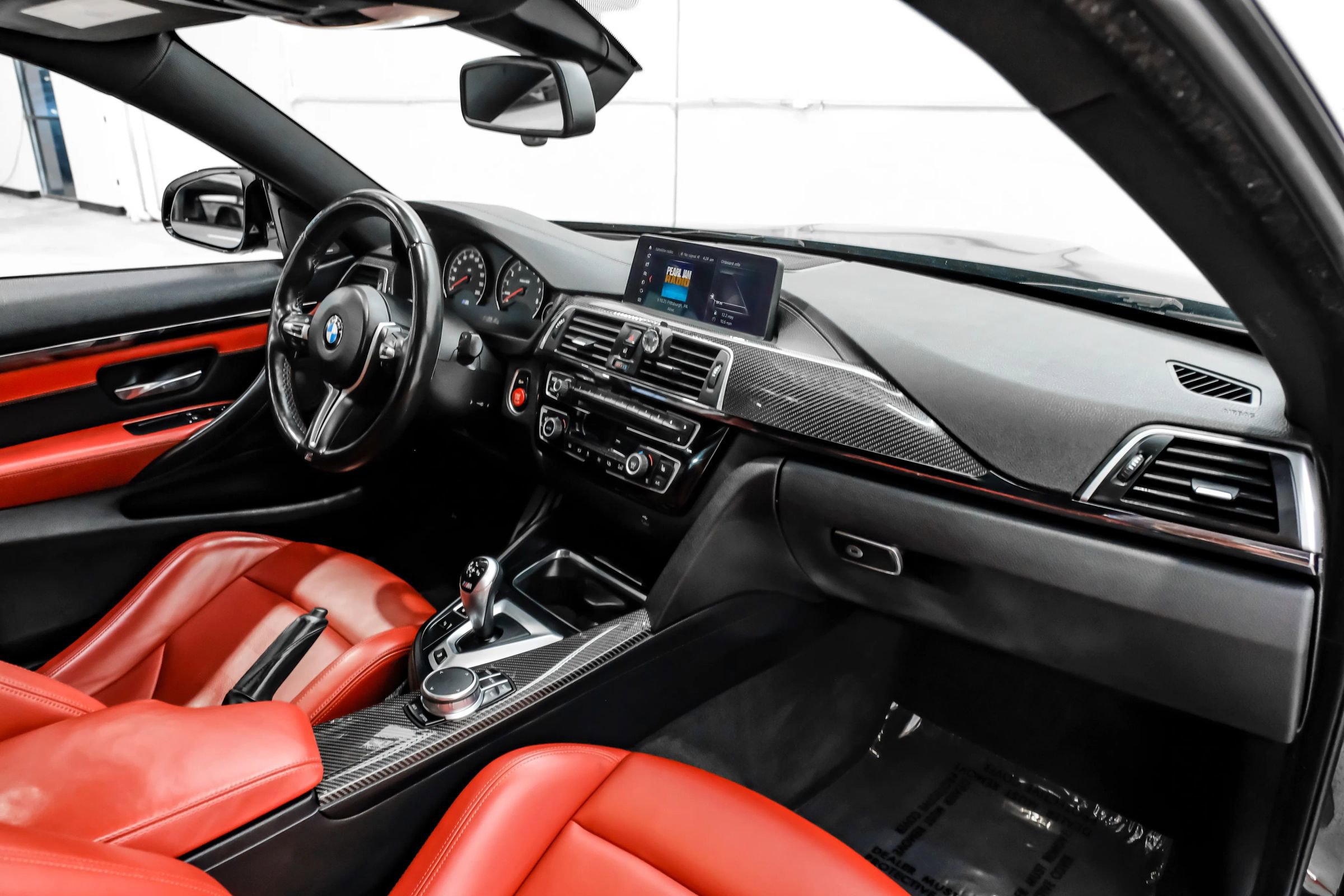 Used 2019 BMW M4 Coupe w/ Competition Package RWD image 11