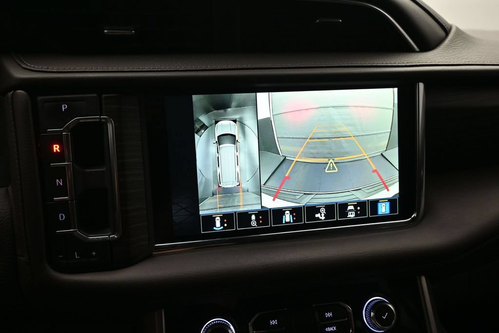Used 2022 GMC Yukon XL Denali AWD/4WD image 4