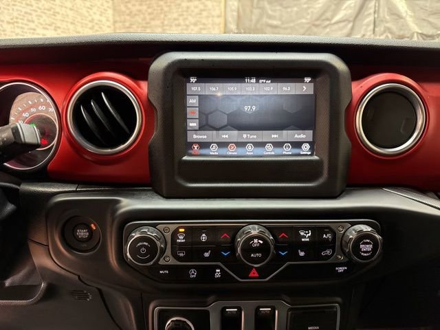 Used 2018 Jeep Wrangler Rubicon w/ Cold Weather Group image 26