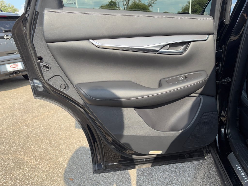 Used 2023 INFINITI QX50 Luxe FWD image 30