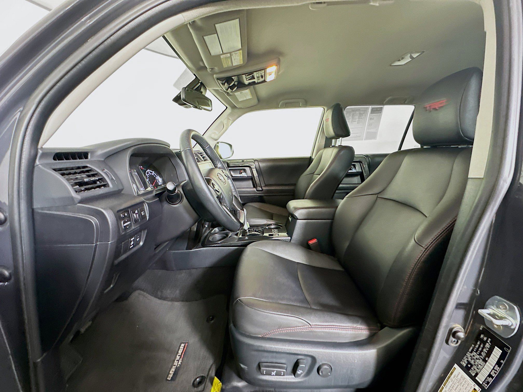 Used 2024 Toyota 4Runner TRD Off-Road Premium image 13