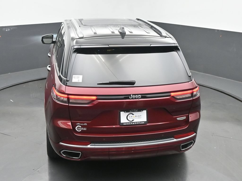 Used 2023 Jeep Grand Cherokee Summit AWD/4WD image 42