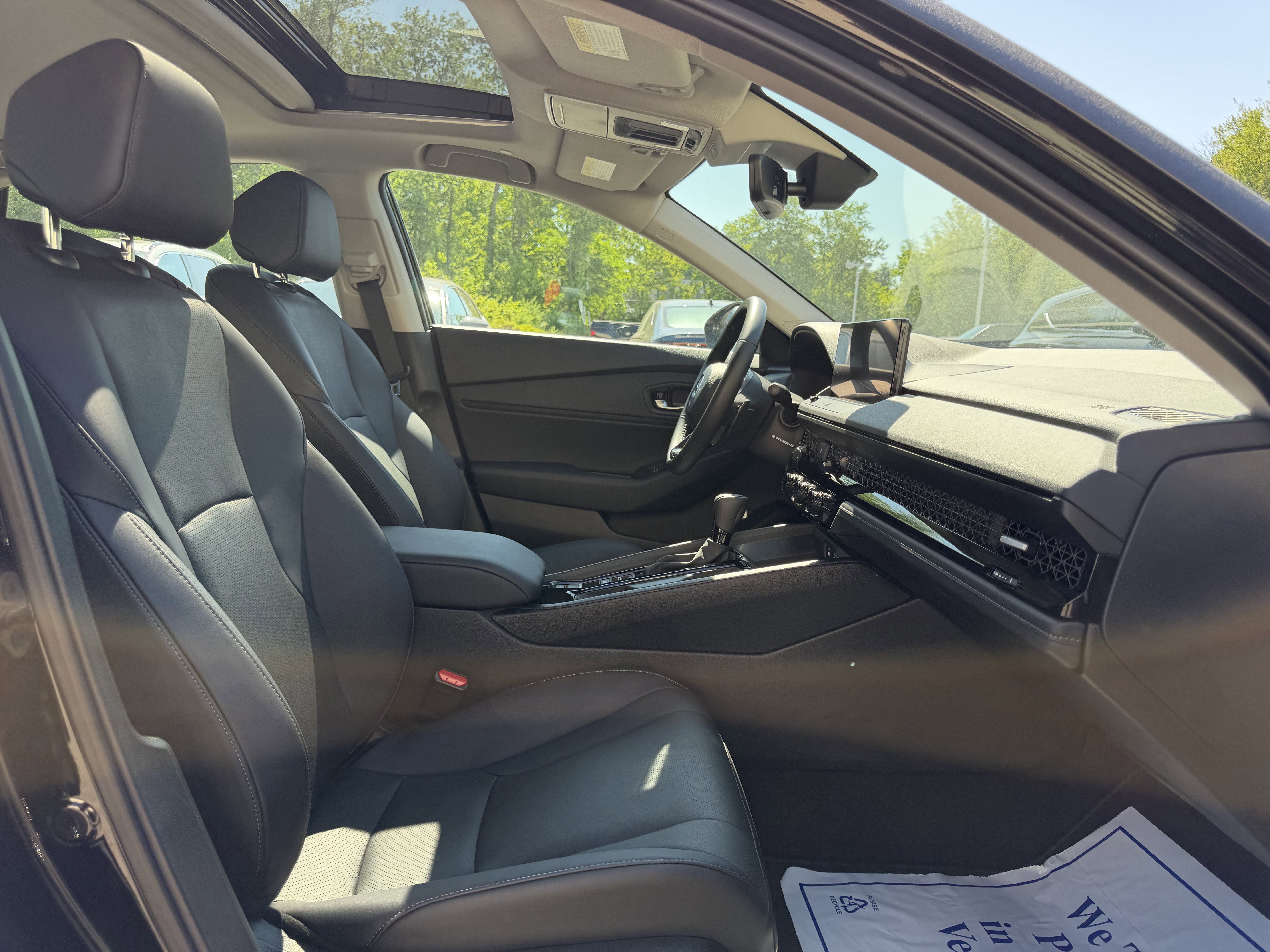 Used 2025 Honda Accord EX-L image 16