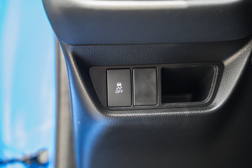Certified 2026 Honda HR-V Sport image 39