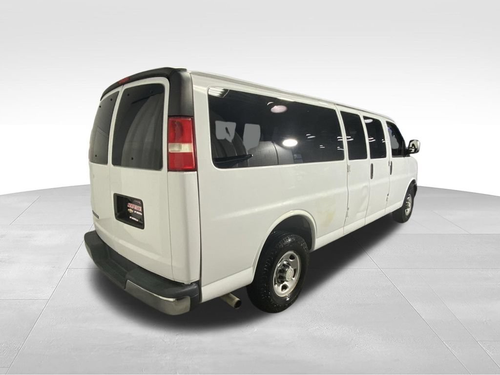 Used 2019 Chevrolet Express 3500 LT w/ LT Preferred Equipment Group RWD image 10