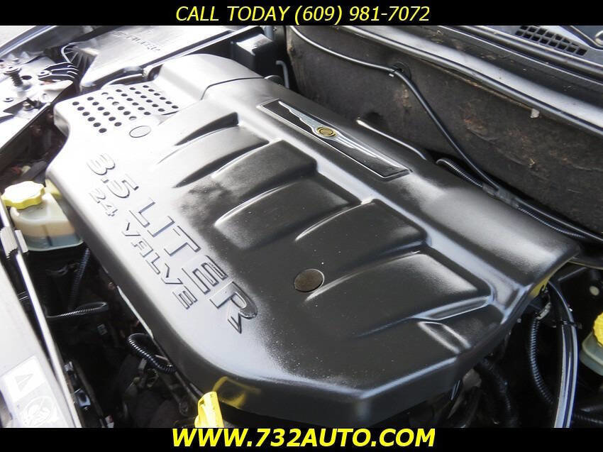 Used 2004 Chrysler Pacifica 2WD w/ Smokers Group image 17