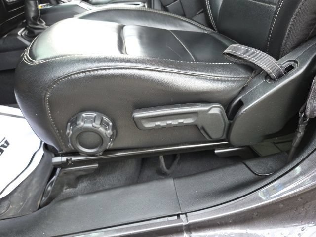 Used 2020 Jeep Wrangler Unlimited Sahara w/ Dual Top Group AWD/4WD image 43