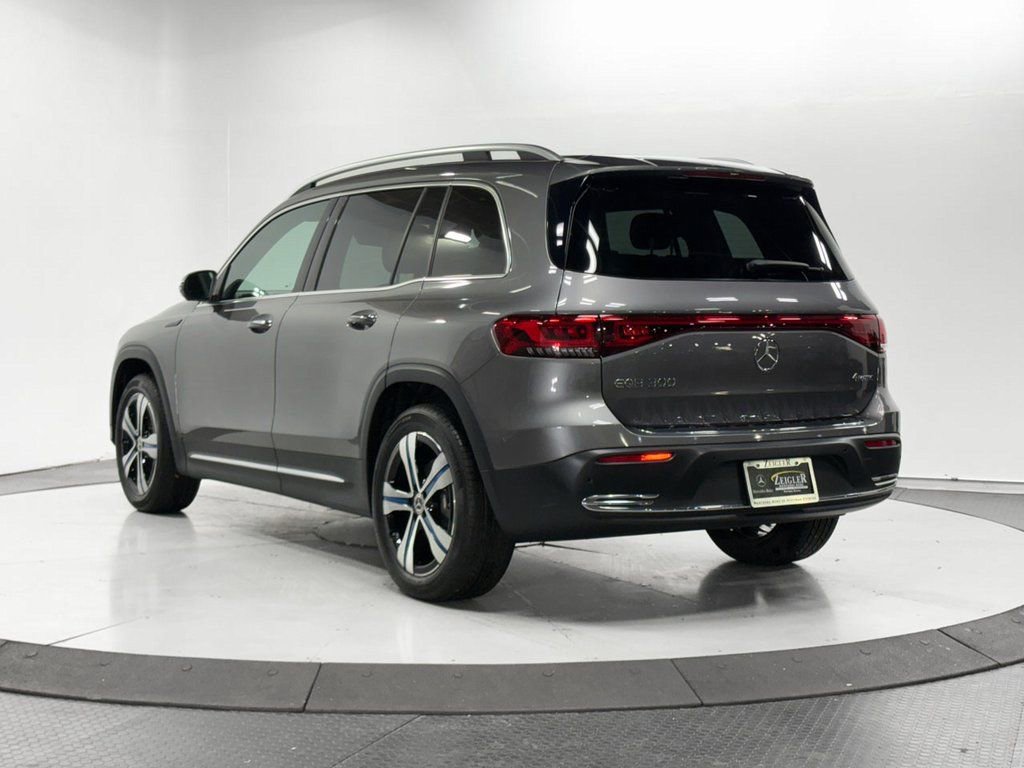 Used 2023 Mercedes-Benz EQB 300 4MATIC w/ Pinnacle Package image 28