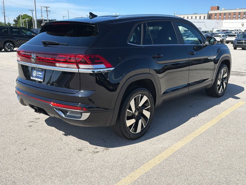 Certified 2024 Volkswagen Atlas Cross Sport SE FWD image 6