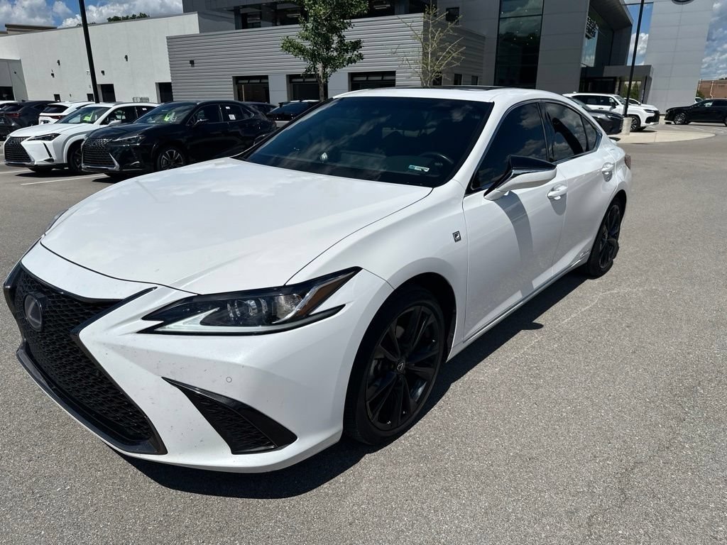 Used 2022 Lexus ES 300h F Sport w/ Accessory Package FWD image 6