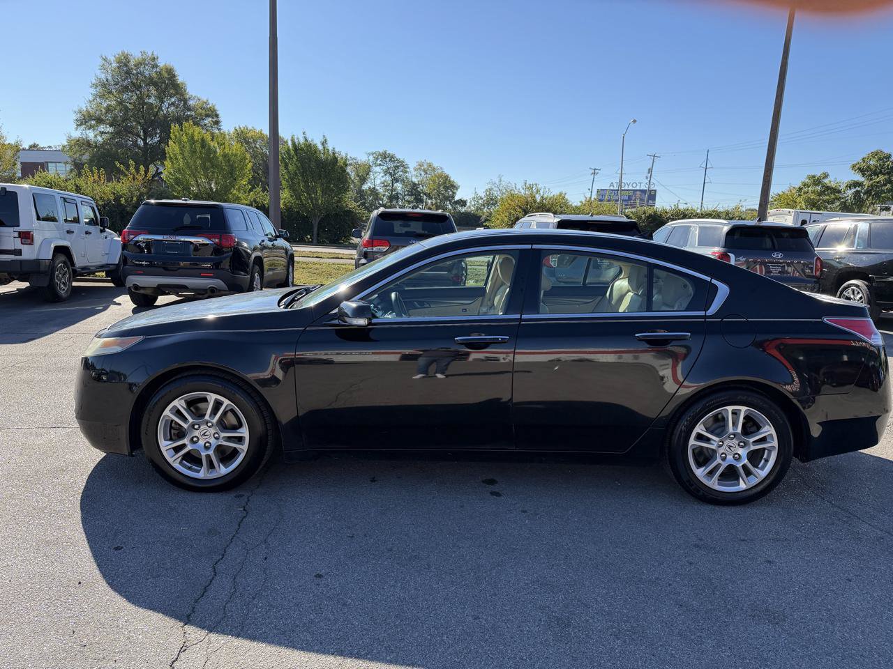 Used 2010 Acura TL w/ Technology Package FWD image 6