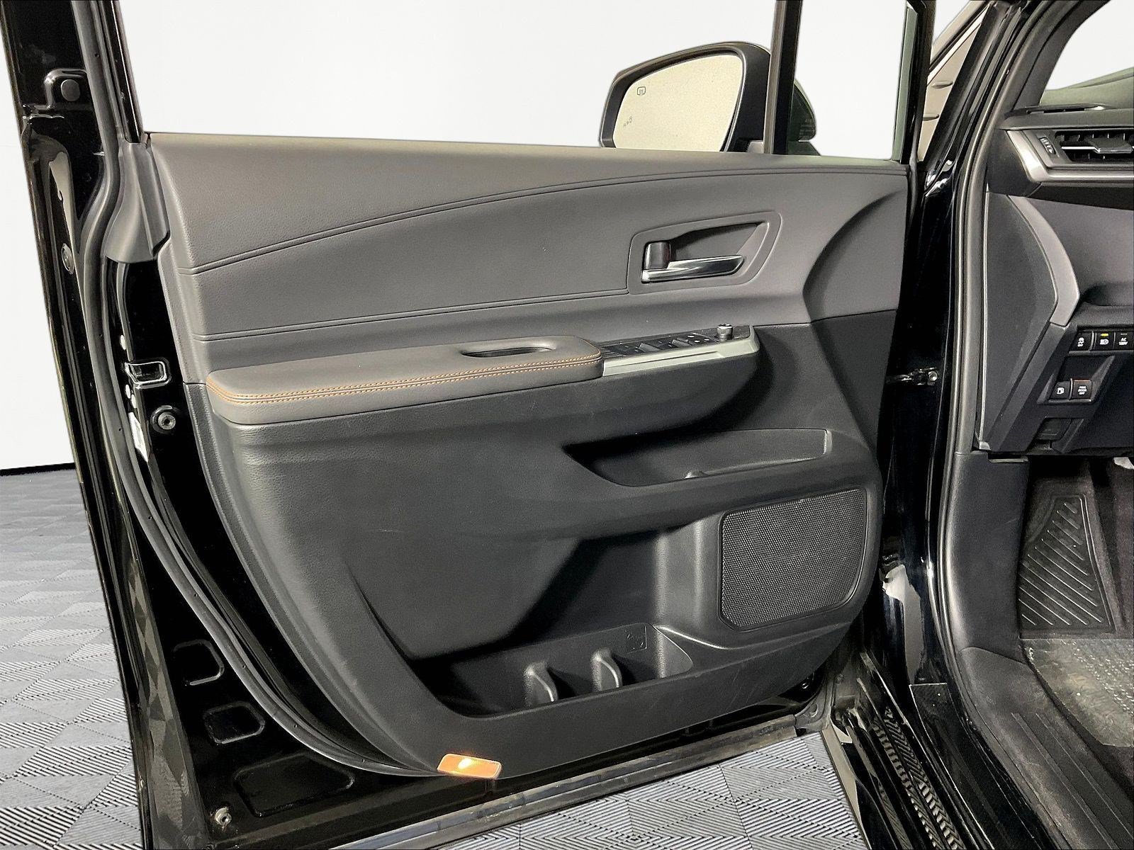 Used 2022 Toyota Sienna XSE w/ XSE Plus Package AWD/4WD image 20
