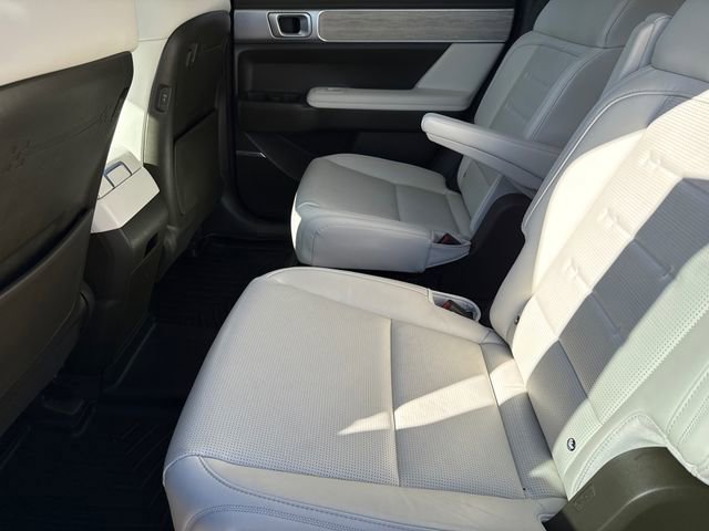 Used 2024 Hyundai Santa Fe Calligraphy image 18