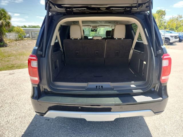 Used 2019 Ford Expedition Max XLT w/ Equipment Group 202A RWD image 5