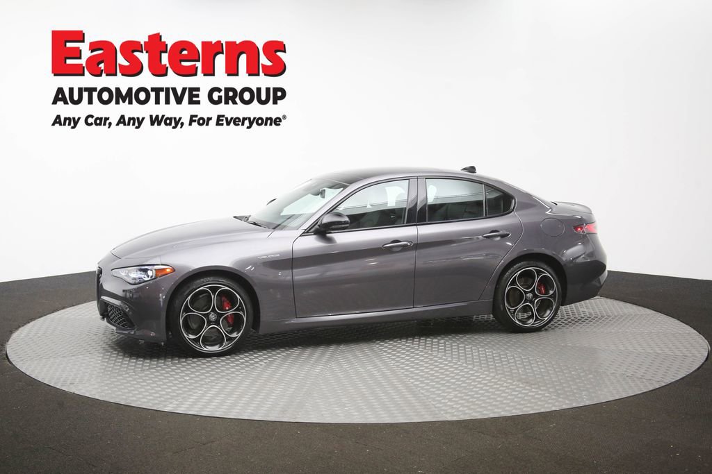 Used 2024 Alfa Romeo Giulia Veloce AWD/4WD image 58