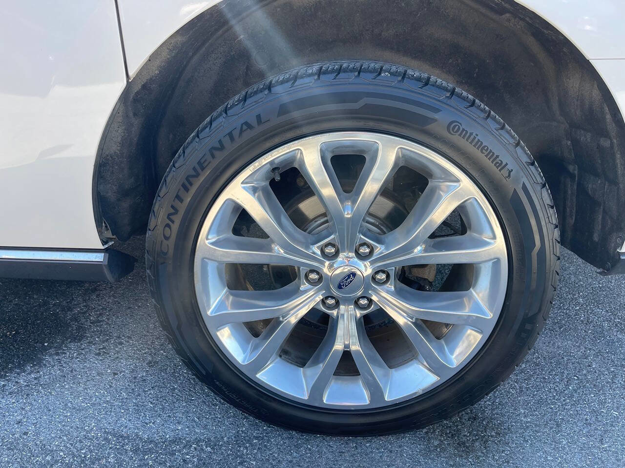 Used 2018 Ford Expedition Max Limited w/ Equipment Group 302A image 15