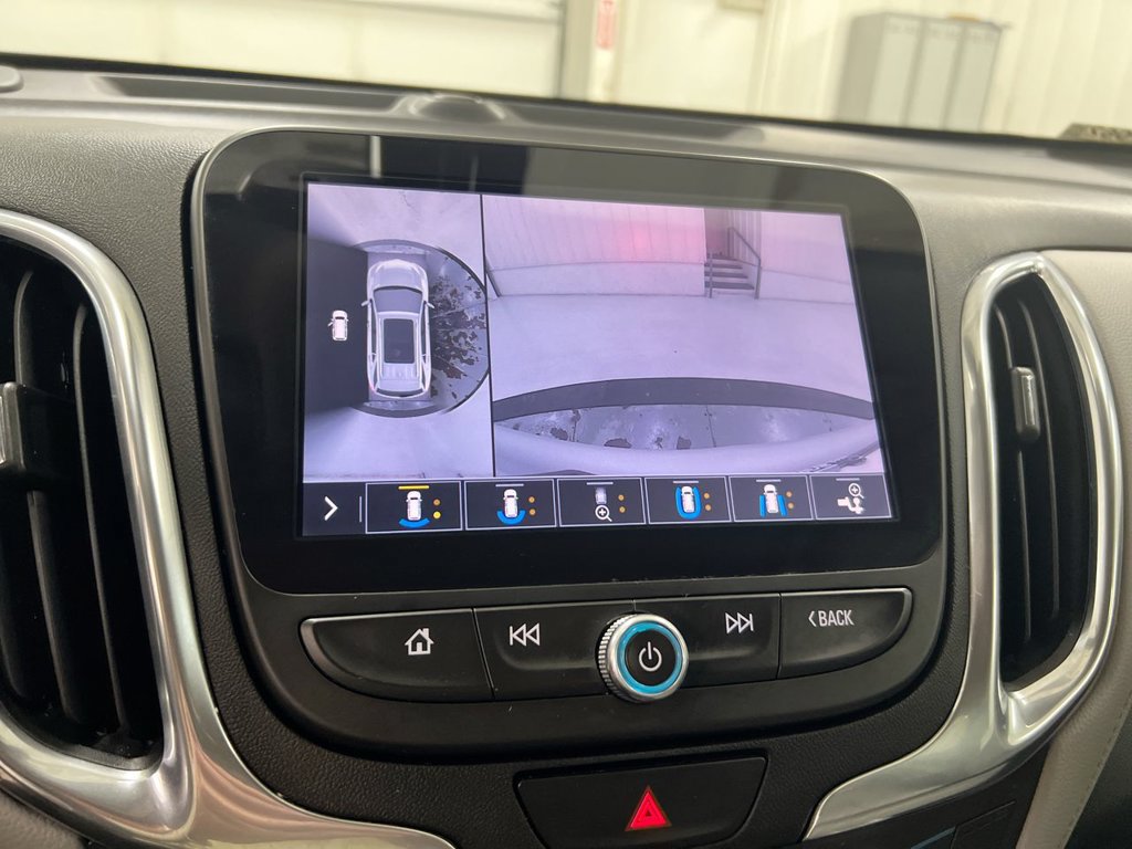 Used 2021 Chevrolet Equinox Premier FWD image 15