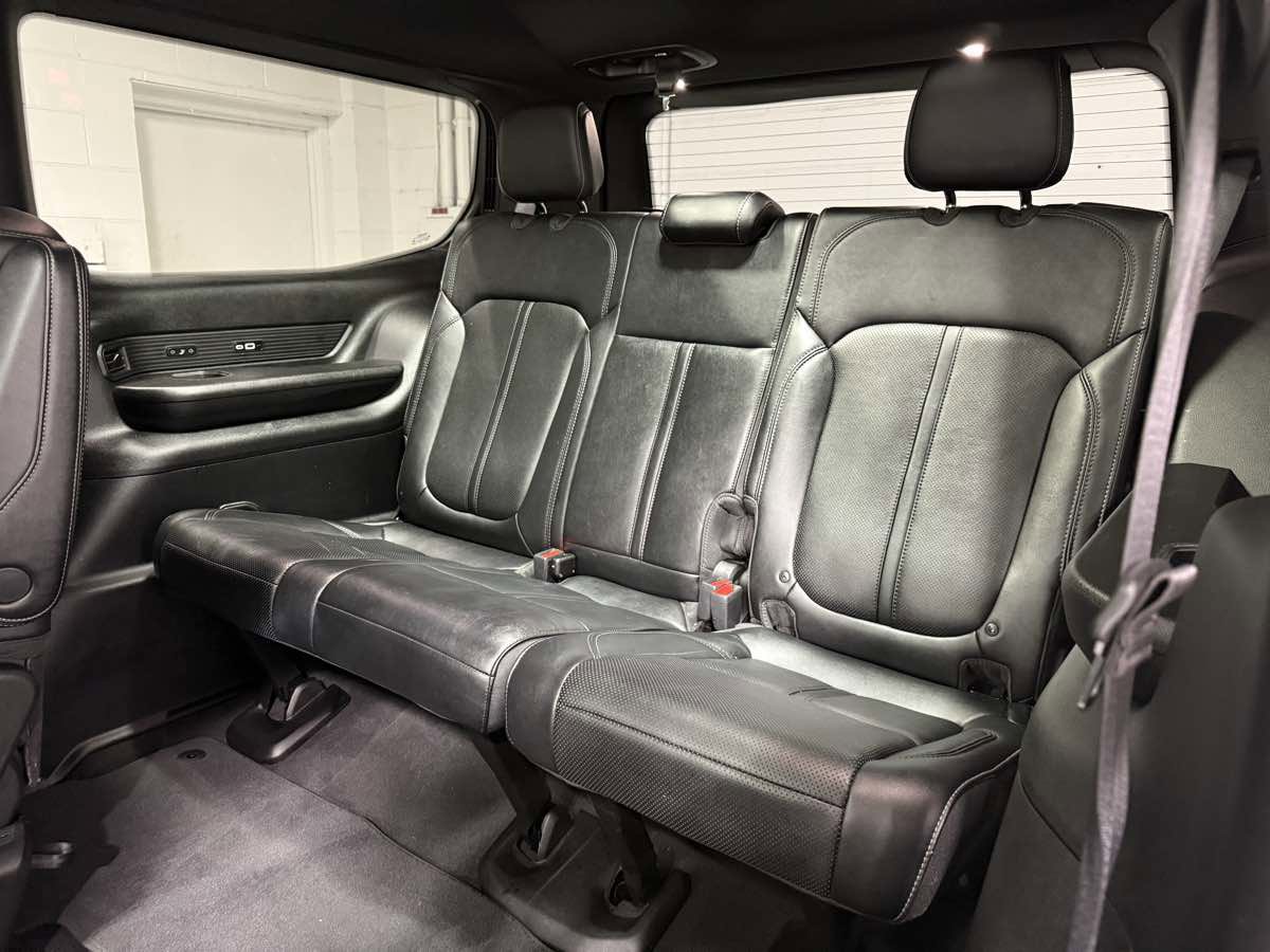 Used 2024 Jeep Wagoneer Series II w/ Convenience Group I image 22