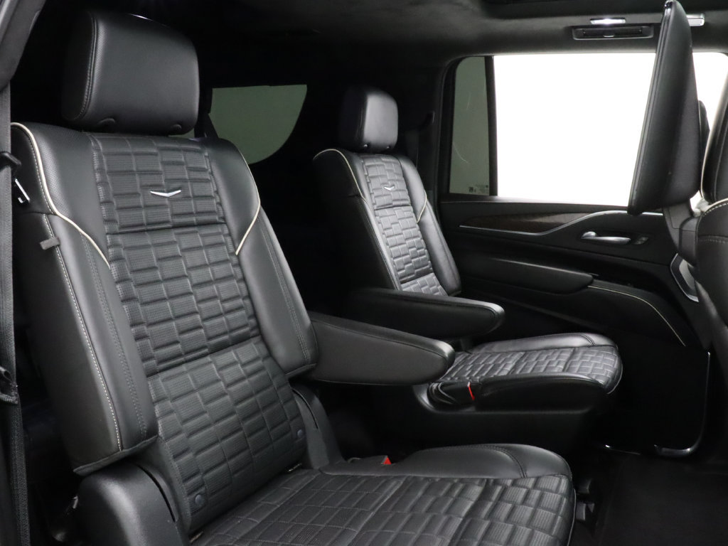 Used 2022 Cadillac Escalade ESV Sport Platinum AWD/4WD image 31