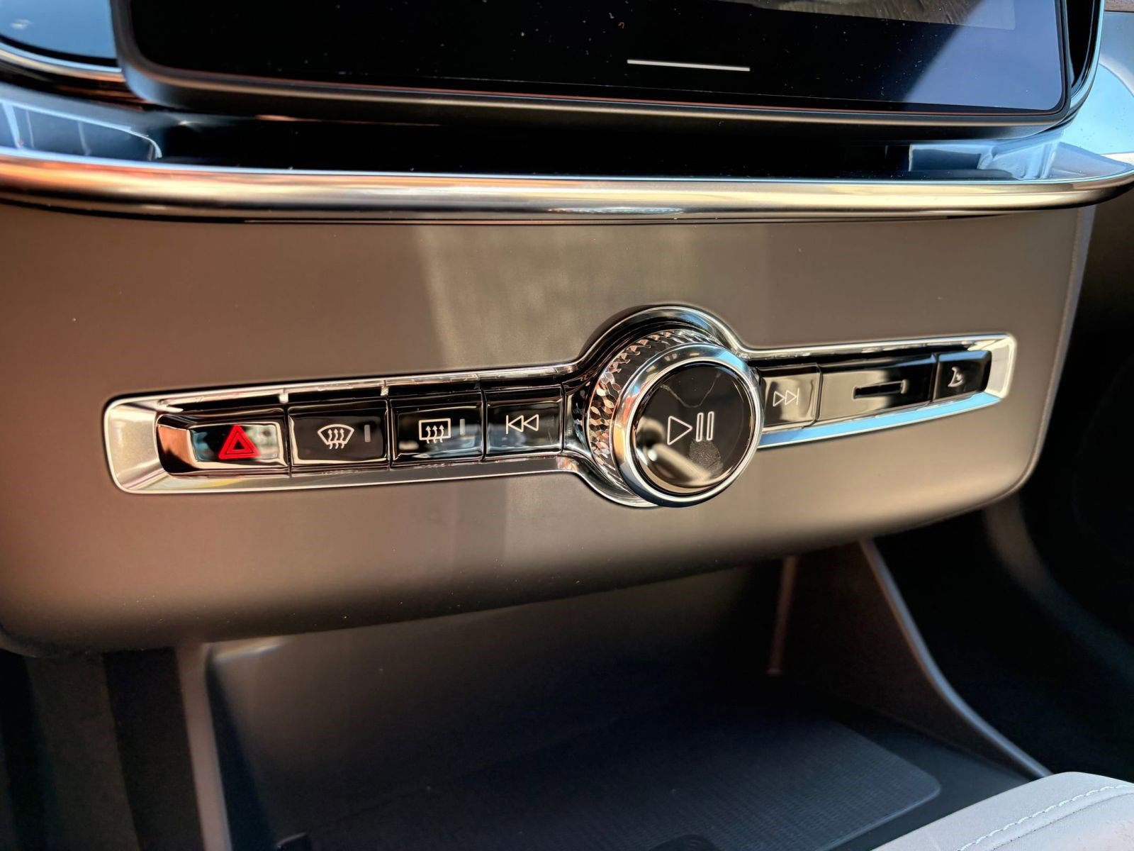 Used 2026 Volvo XC90 B6 Plus w/ Protection Package Premier AWD/4WD image 31