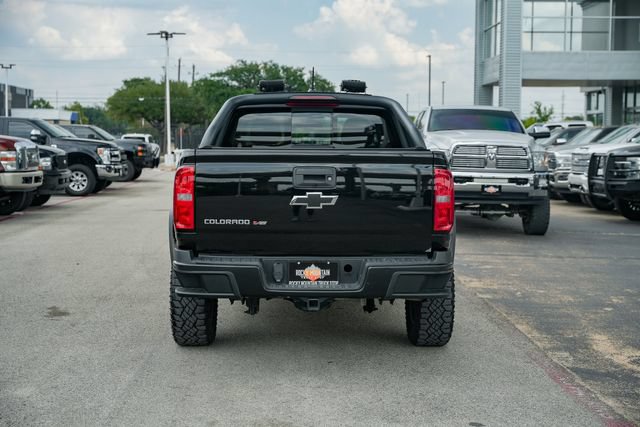 Used 2018 Chevrolet Colorado ZR2 w/ ZR2 Midnight Special Edition AWD/4WD image 8