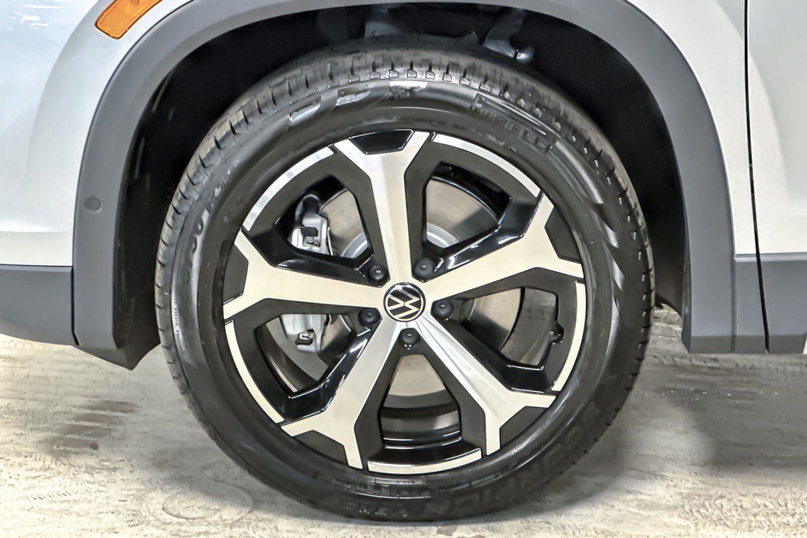 New 2026 Volkswagen Tiguan SE image 24