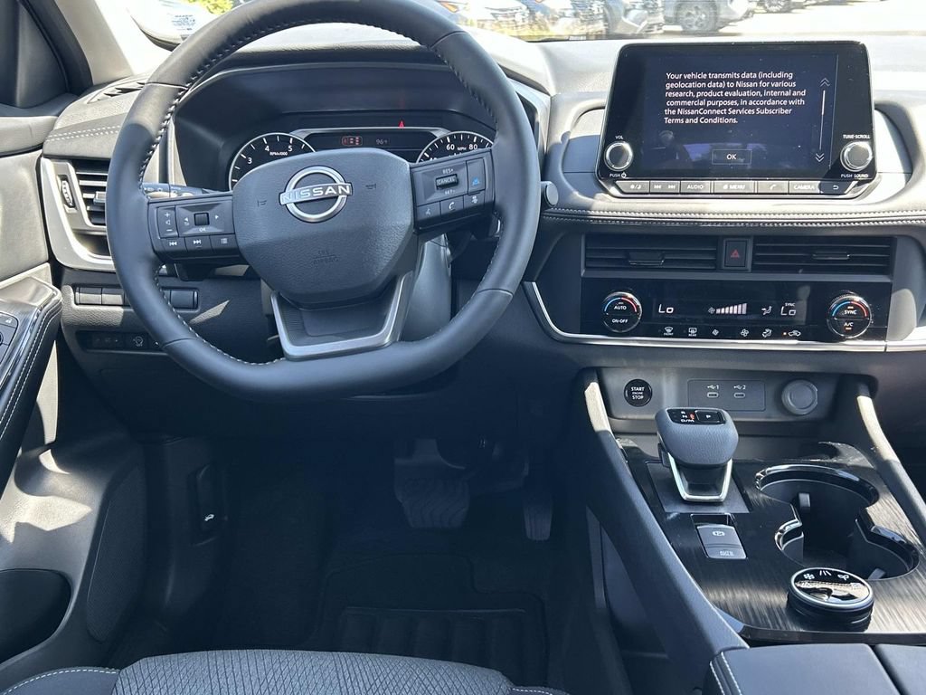 New 2026 Nissan Rogue SV AWD/4WD image 23