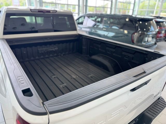 Used 2022 Chevrolet Silverado 3500 High Country AWD/4WD image 39