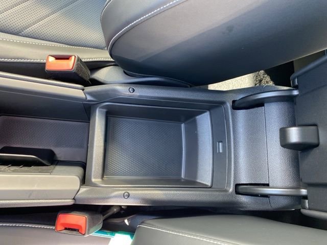 New 2025 Volkswagen Tiguan SE image 42