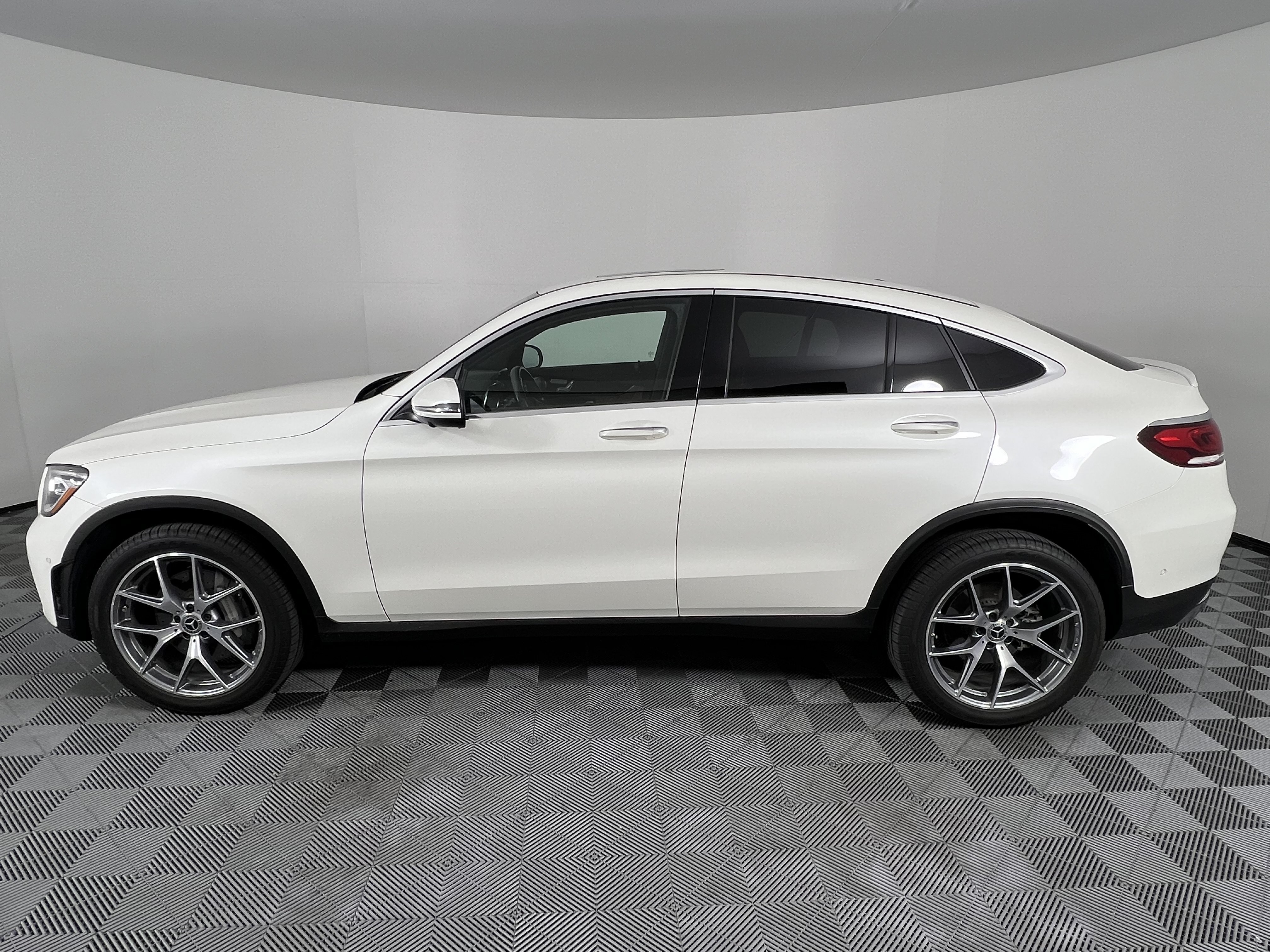 Certified 2020 Mercedes-Benz GLC 300 4MATIC Coupe image 9