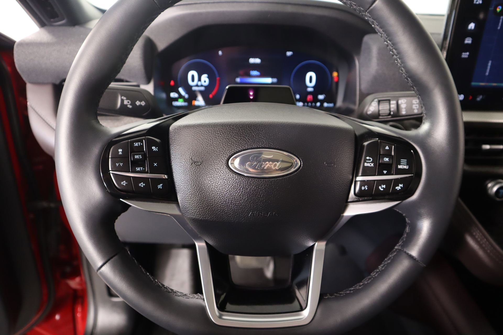 Used 2025 Ford Explorer Platinum w/ Ultimate Package image 3