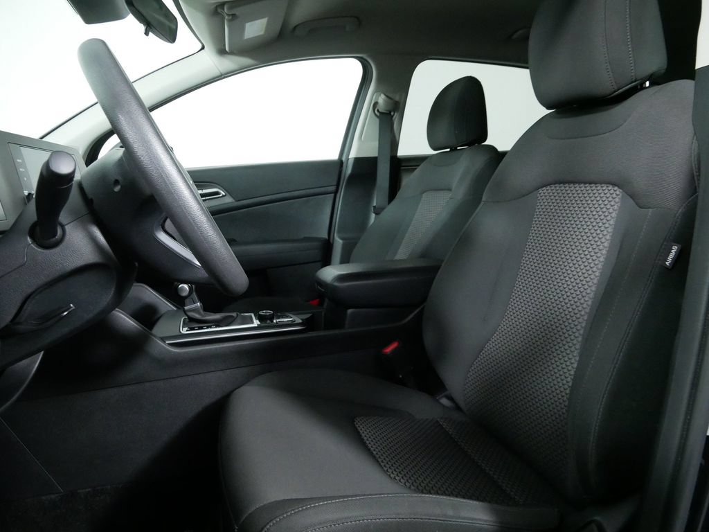 Used 2023 Kia Sportage LX AWD/4WD image 15