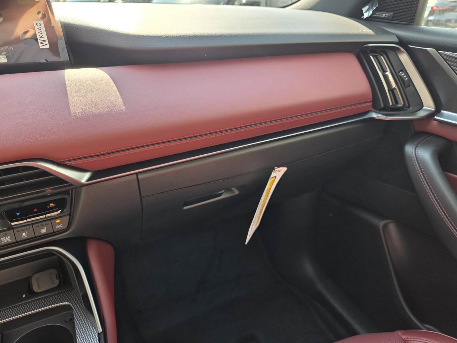 New 2026 MAZDA CX-70 3.3 Turbo w/ Premium Plus Pkg AWD/4WD image 28