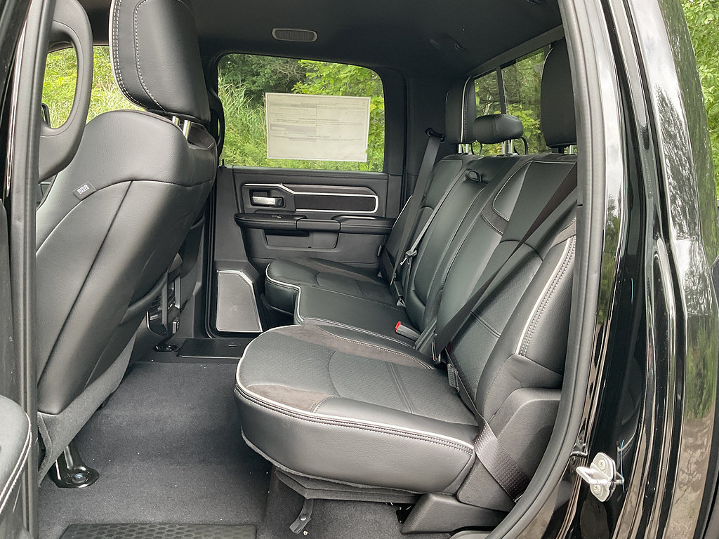 New 2027 RAM 3500 Laramie AWD/4WD image 9