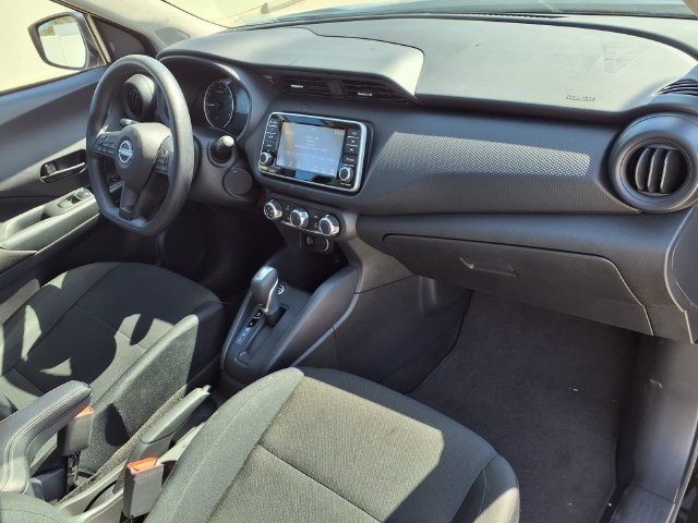 Certified 2025 Nissan Kicks Play S FWD image 27
