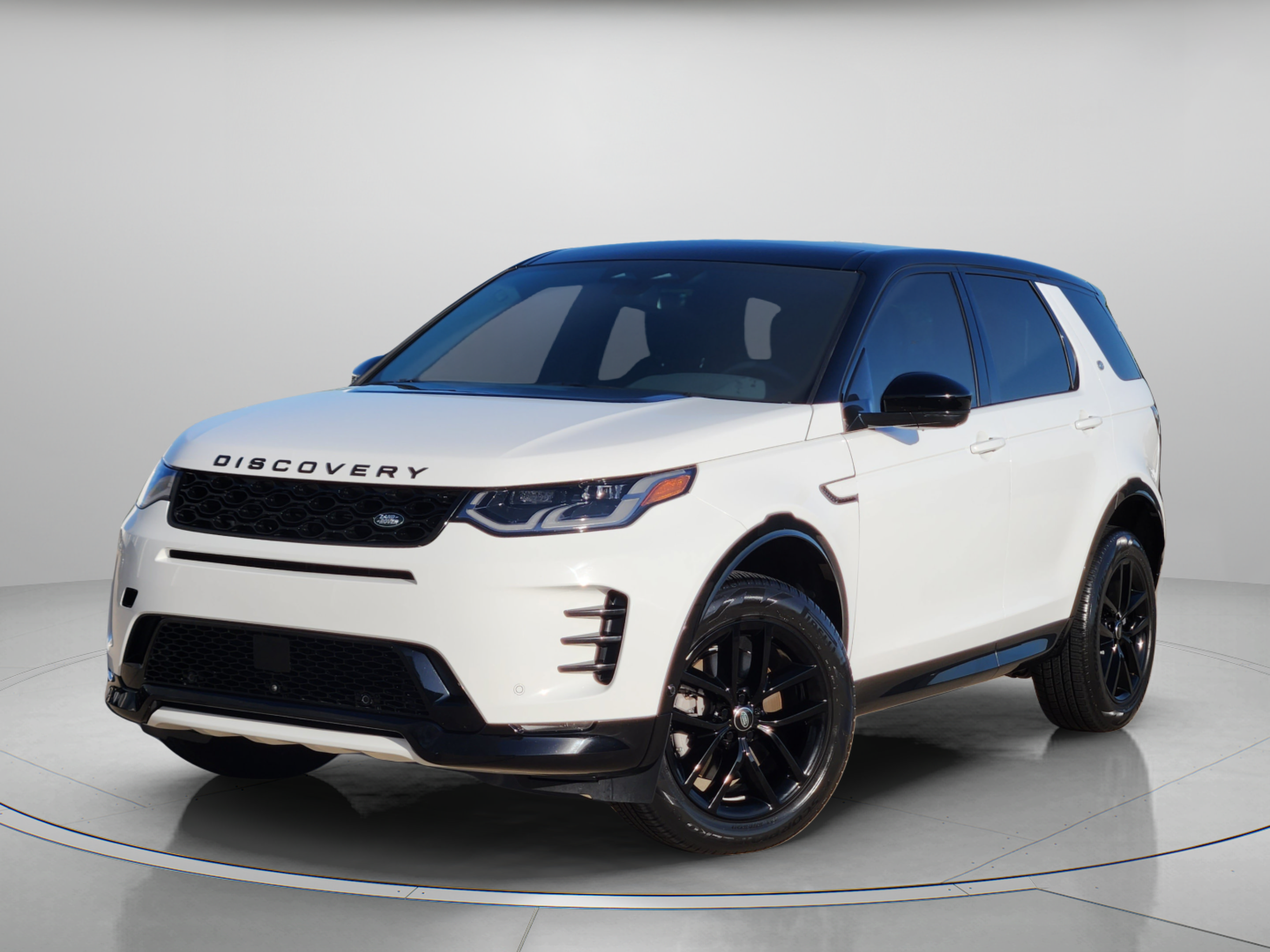 Certified 2025 Land Rover Discovery Sport Dynamic SE AWD/4WD video 1
