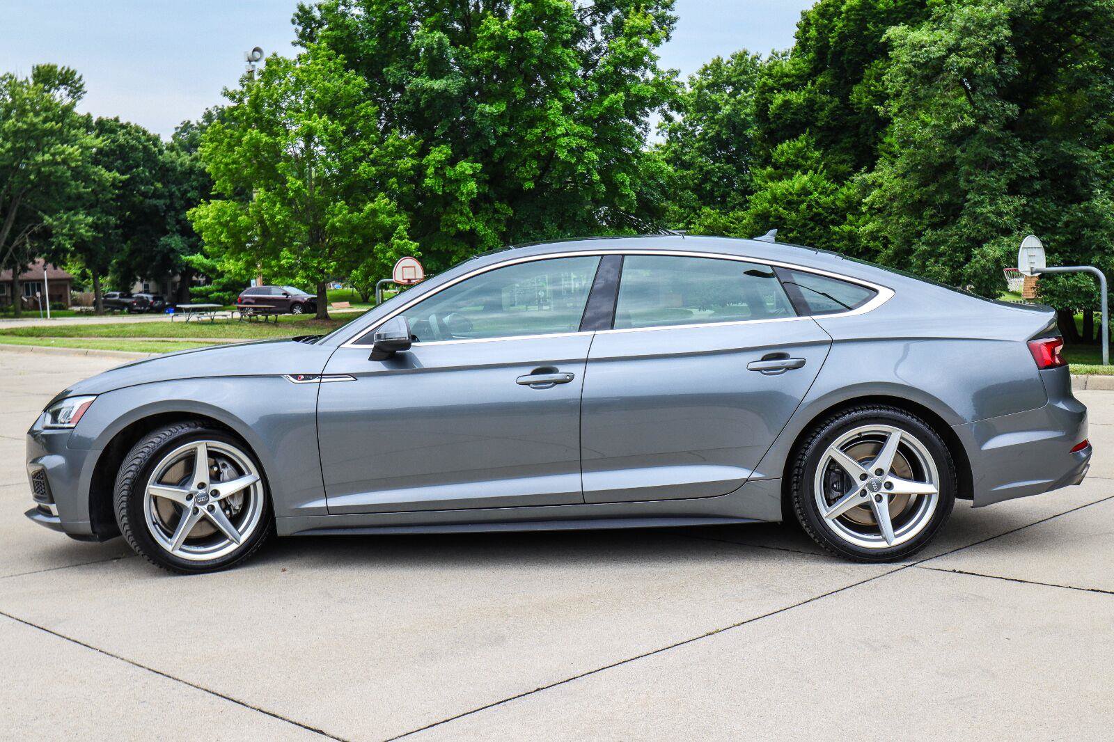 Used 2018 Audi A5 2.0T Premium Plus w/ Premium Plus AWD/4WD image 4