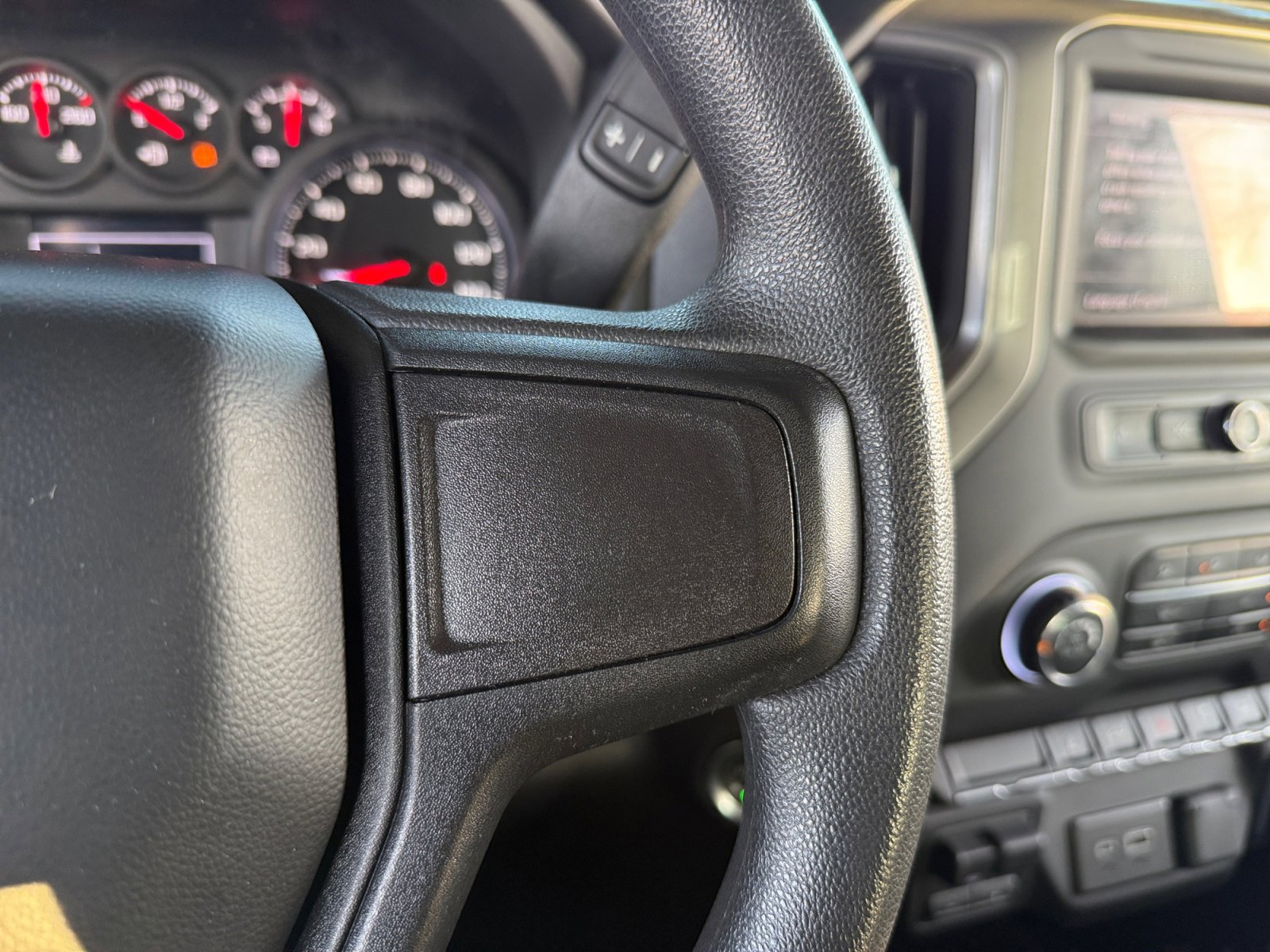 Used 2024 Chevrolet Silverado 2500 Custom w/ Custom Convenience Package image 17