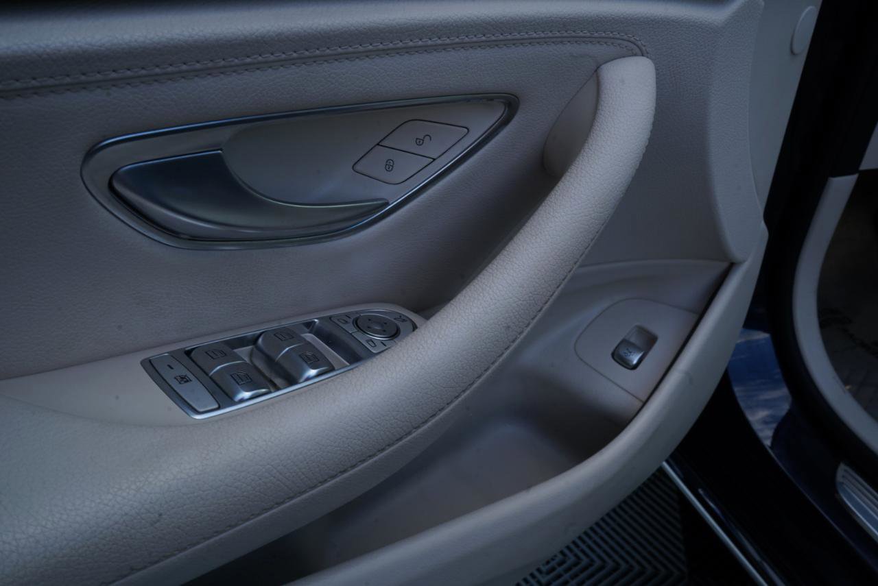 Used 2019 Mercedes-Benz E 450 4MATIC Wagon w/ Premium Package image 18