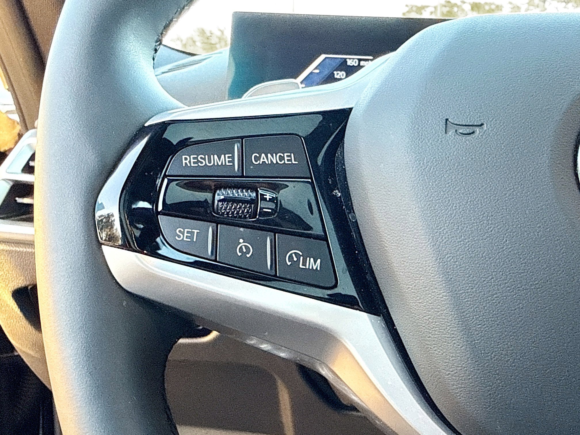 Used 2025 BMW 430i w/ Premium Package image 38