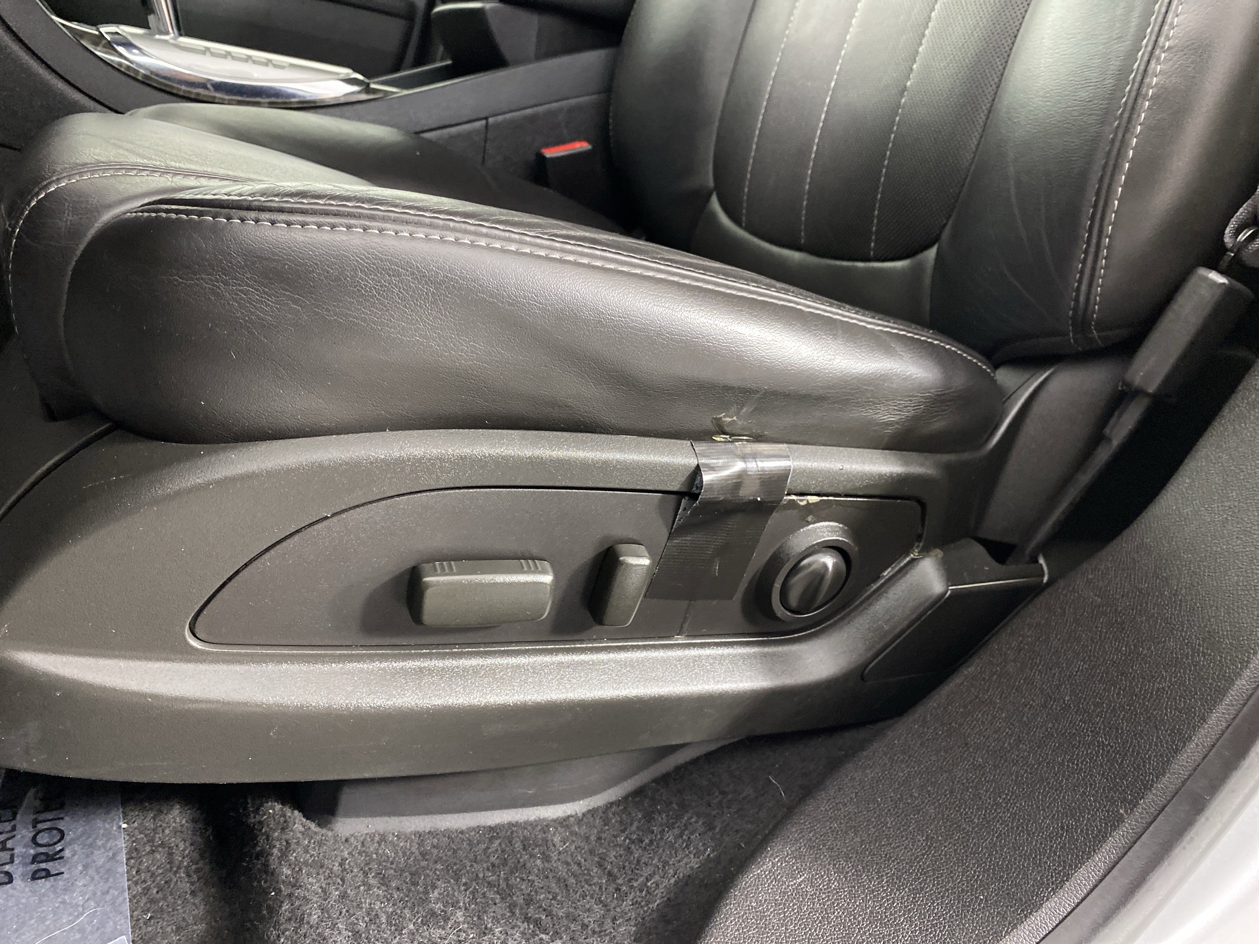 Used 2013 Buick Enclave Leather image 17