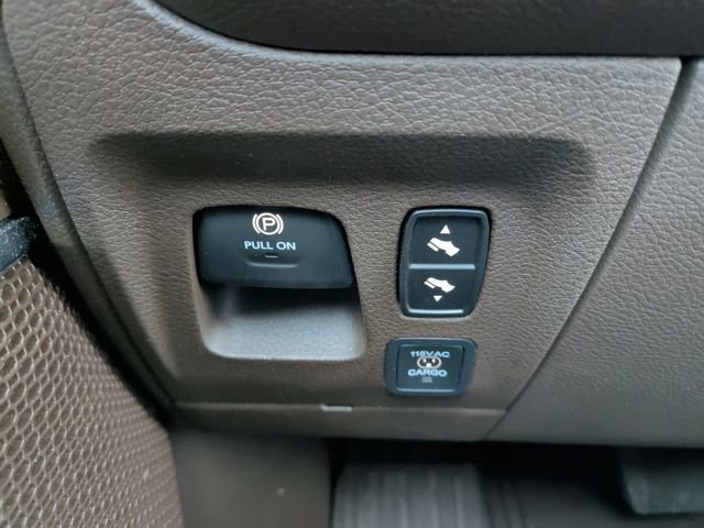 Used 2025 RAM 1500 Laramie w/ Bed Utility Group image 28