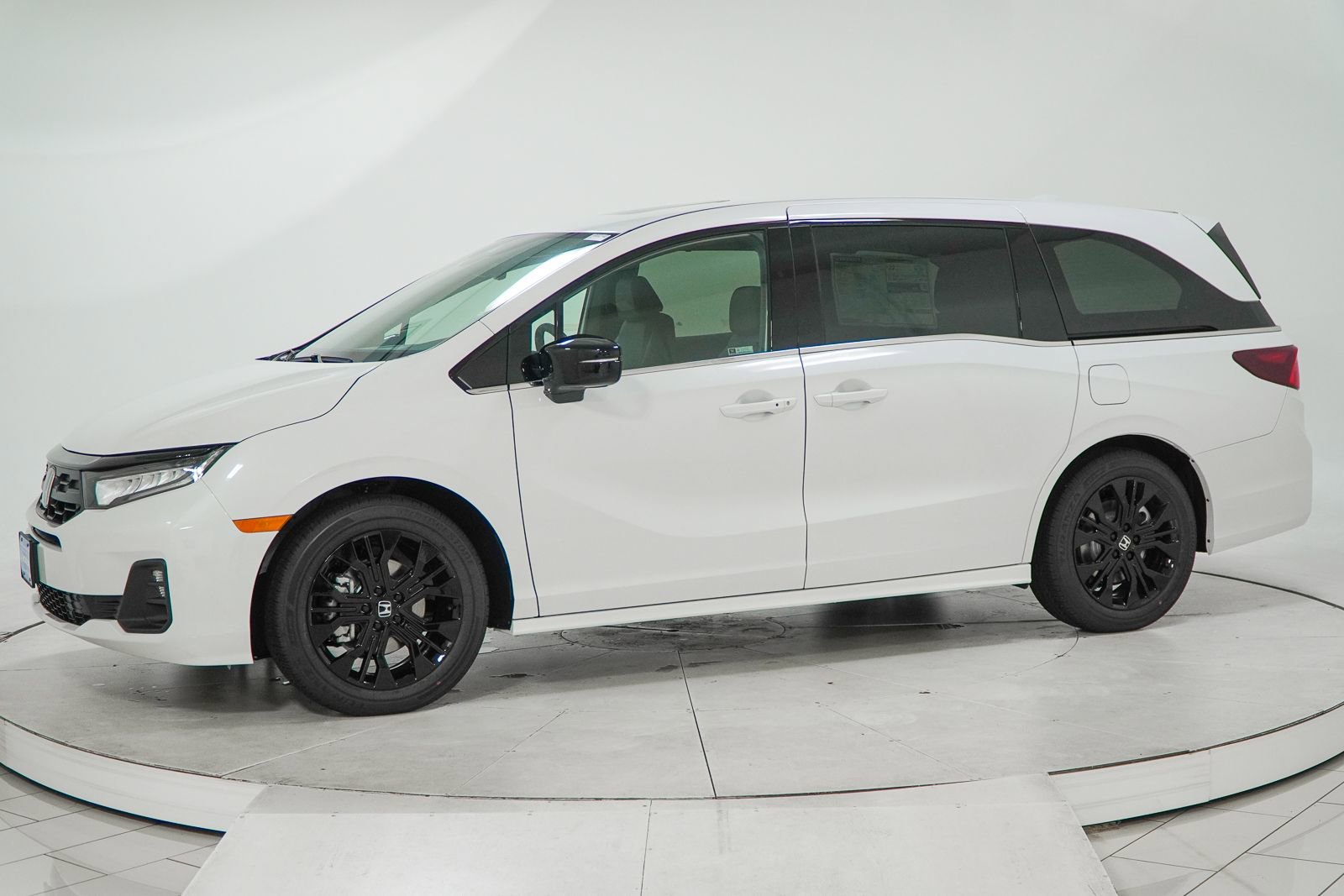 New 2026 Honda Odyssey Sport-L image 4