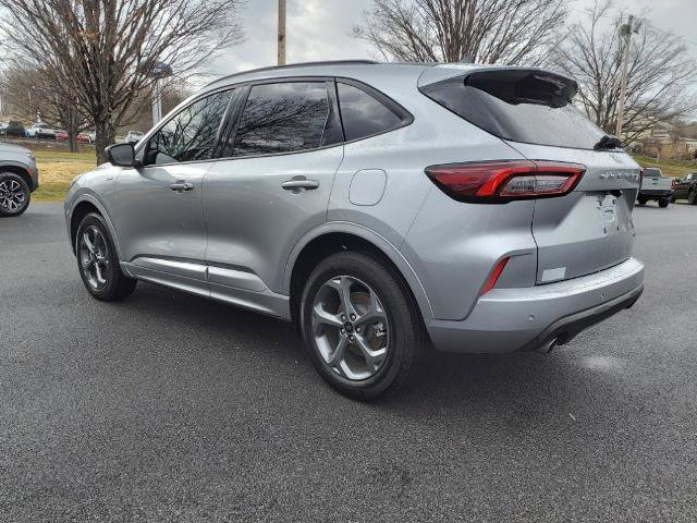 Certified 2024 Ford Escape ST-Line Select w/ Tech Pack #2 AWD/4WD image 3