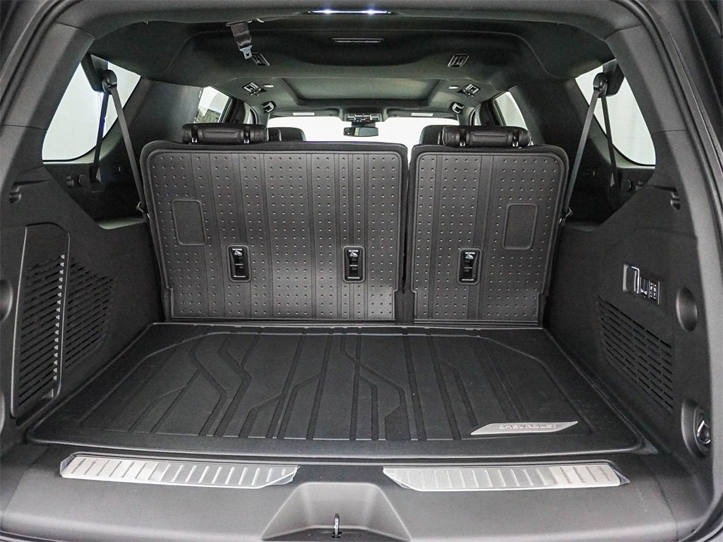 New 2026 Chevrolet Suburban RST w/ RST Capability Package image 12