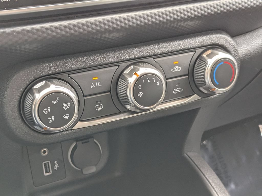 Used 2025 Nissan Kicks Play S FWD image 21