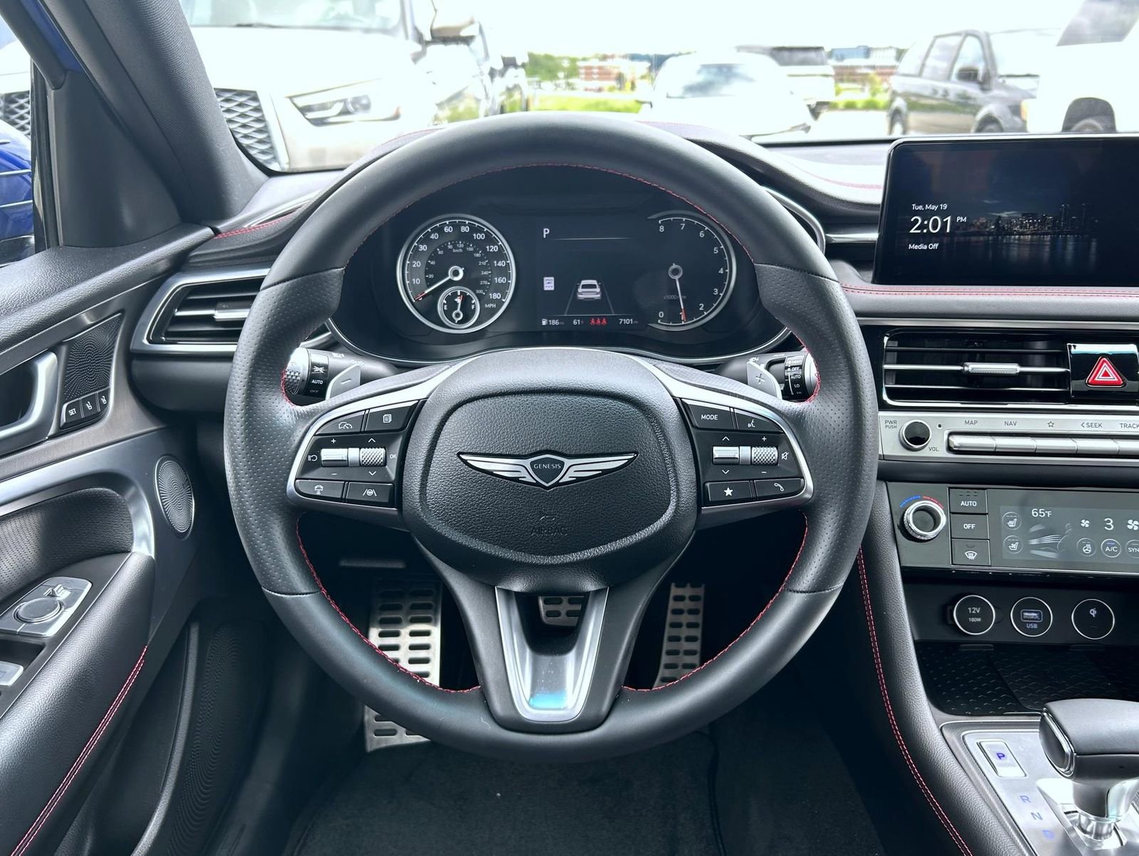 Certified 2025 Genesis G70 3.3T Advanced AWD/4WD image 11